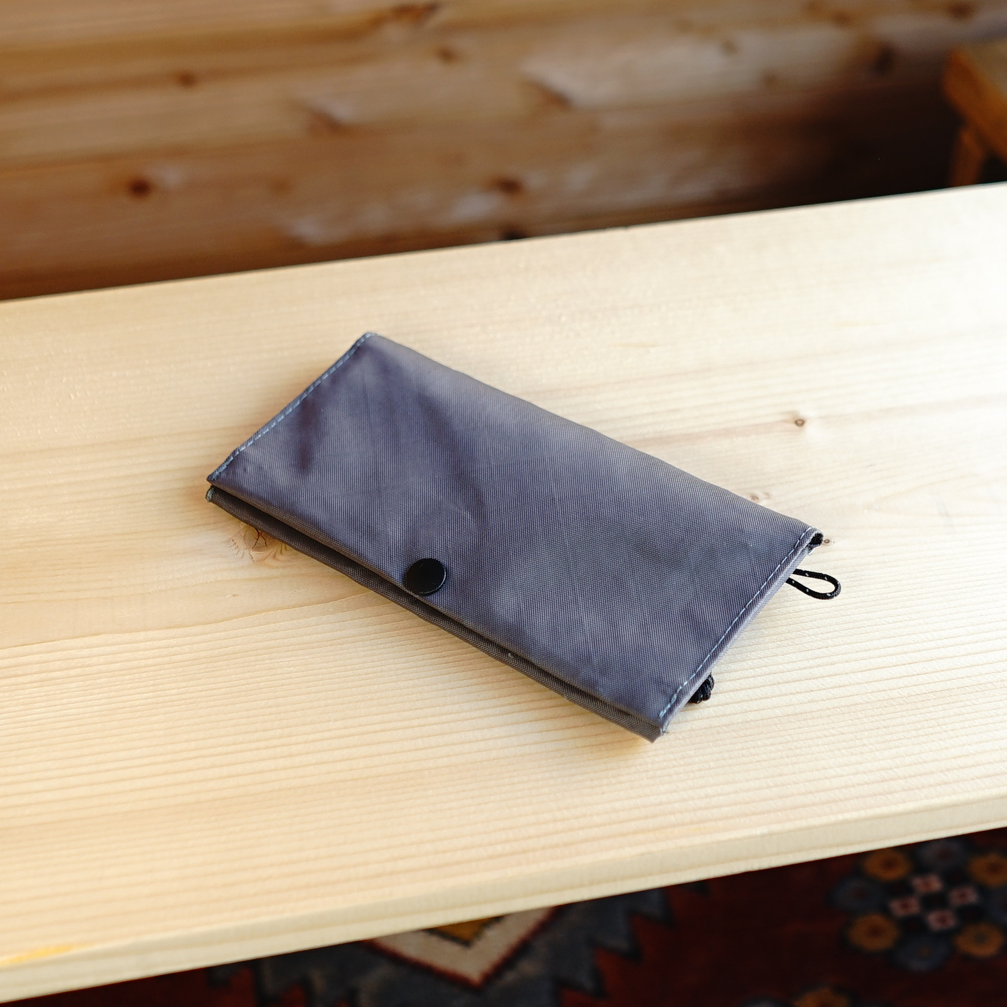 グレー［ぺたんこロングウォレット］/超軽量・防水・薄い・長財布・ミニ財布・slowhike［LW-01］ 7,029円