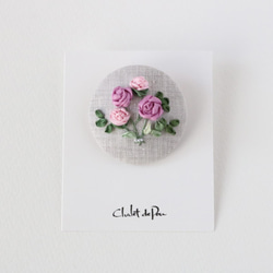 シルクのリボン刺繍ブローチ　バラの花束　ピンクローズ 2枚目の画像
