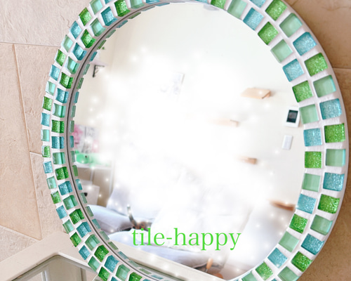 さわやかミントグリーン♪クリームソーダ色ガラスタイルの壁掛け鏡