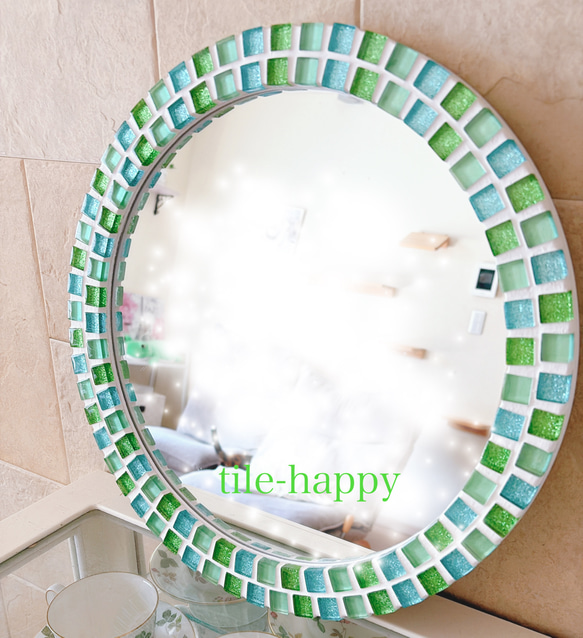 さわやかミントグリーン♪クリームソーダ色ガラスタイルの壁掛け鏡