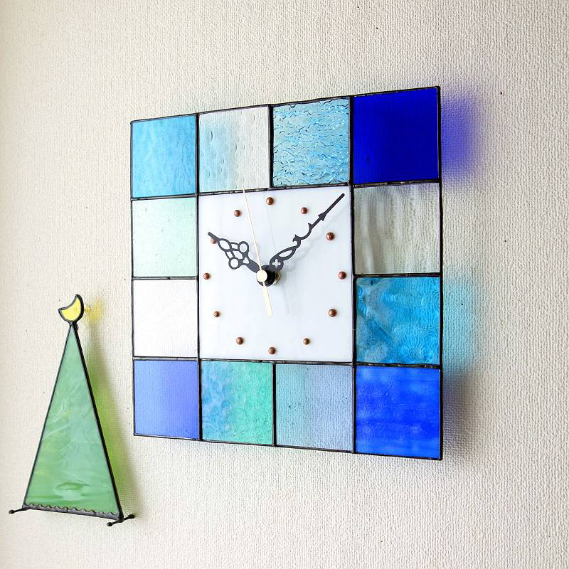 [潮騒]ステンドグラスの掛け時計/置き時計/モザイクK/24㎝・イメージは海