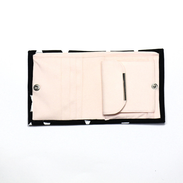 コンパクト★ シンプル二つ折財布 北欧柄 黒リボン【受注生産】 3枚目の画像