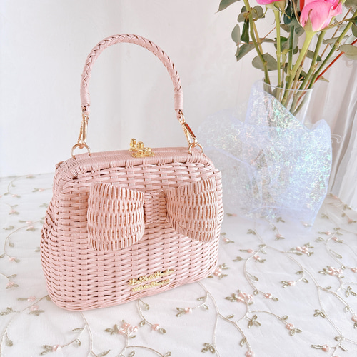 希少✨美品　アナトリエ　リボンモチーフ　カゴバッグ　籠バッグ　ナチュラル ナチュラリー＊2wayリボンポシェット〜 【ピンクベージュ】がま口