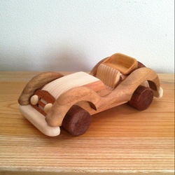 木の車　クラシックカー 5枚目の画像