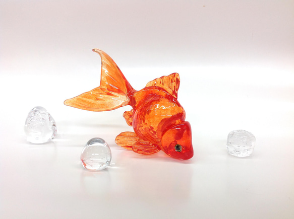 手作りガラス　金魚のオーナメント　琉金(No.1)　ガラス玉付き 4枚目の画像