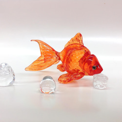 手作りガラス　金魚のオーナメント　琉金(No.1)　ガラス玉付き 5枚目の画像