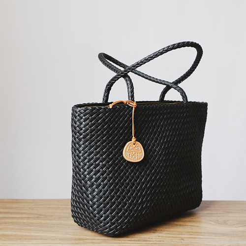 A4対応レトロな本革ハンドバッグ 手編みトートバッグ大容量通勤バッグ  