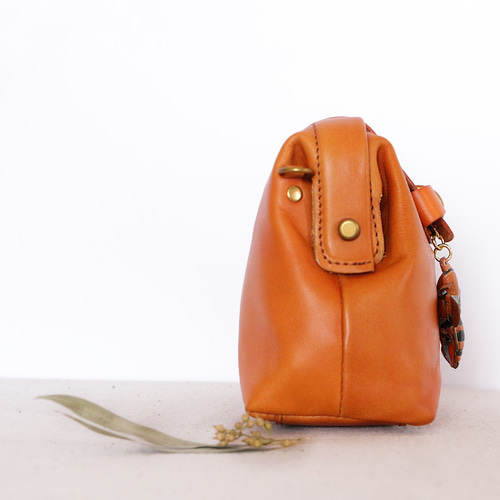 ミツバチ植タンニン鞣し牛革ショルダーバッグ斜め掛けミニバッグ