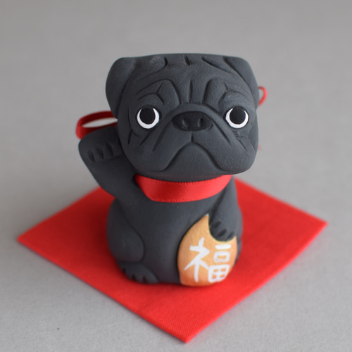 招き犬(パグ・ブラック)【受注制作】ご購入前にメッセージで納期をご 