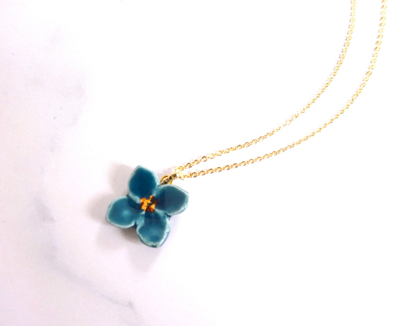 花のnecklace（深緑) 1枚目の画像