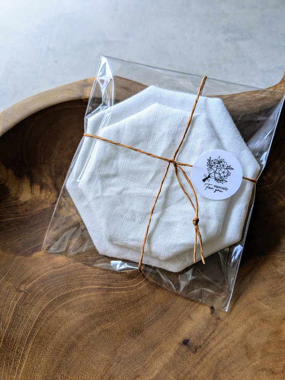 【蓬鬆杯墊 / 八角形 / 亞麻布】家居咖啡廳八角形聖誕節 第14張的照片
