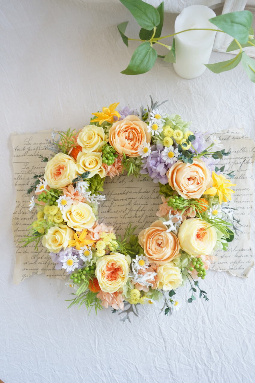 ビタミンカラーリース ～プリザーブドフラワーリース～玄関リース