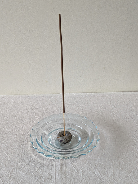 リラックスタイム　香立て『石に水』 2枚目の画像