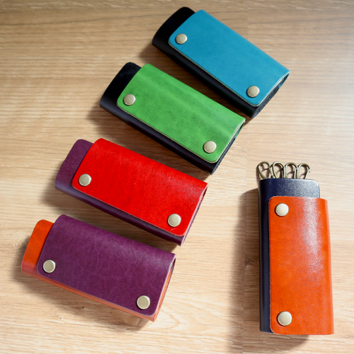 7色から組み合わせが選べる！「革の宝石」ルガトーを使った シンプル