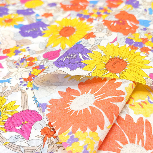 カラフルな花模様の生地 ஐ..カラフルな花柄｡:°ஐ..3Dプリント 生地約45×110 生地