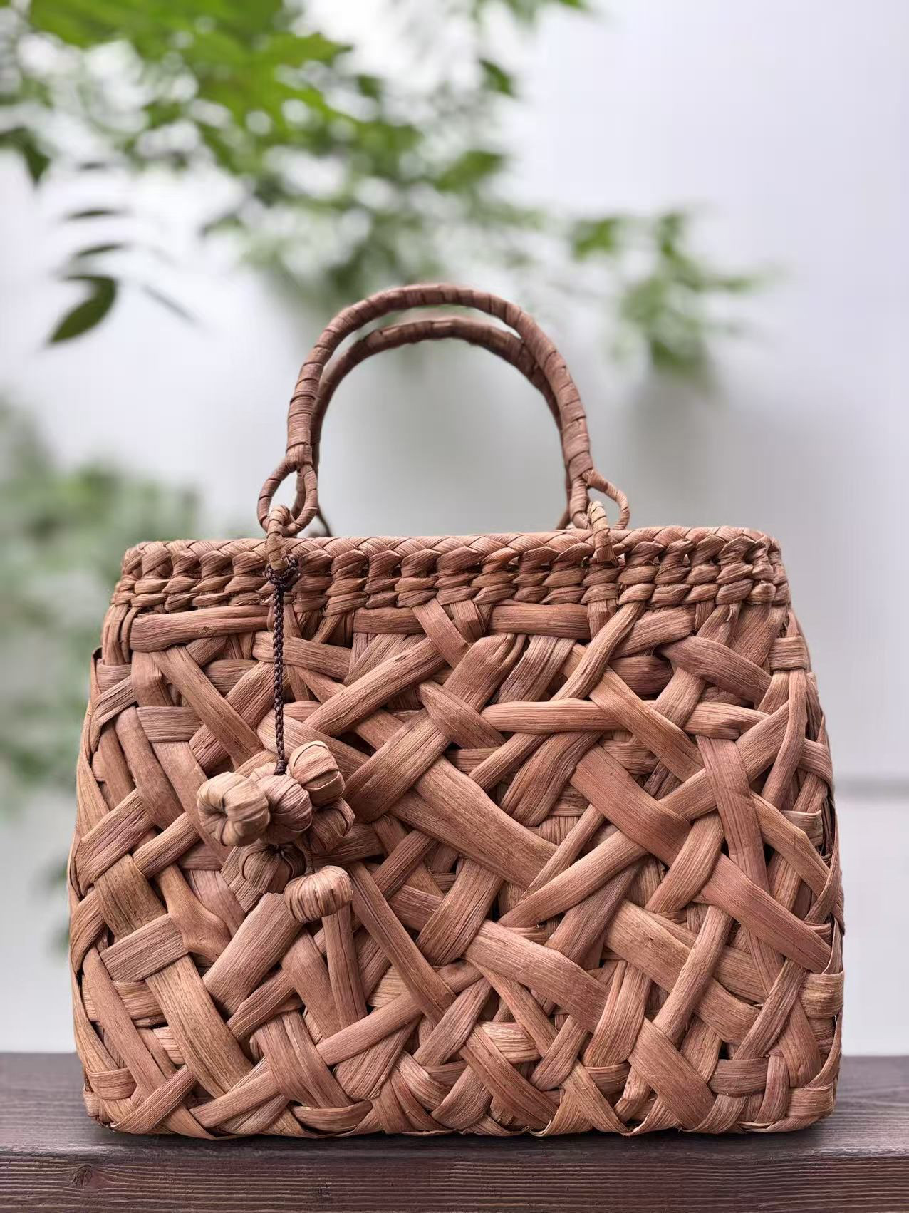 国産山葡萄 山葡萄かごバッグ 手作り 籠バッグ 乱れ編み 内布あり チャーム付