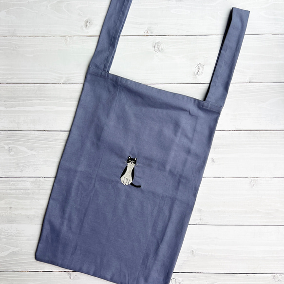 ねこの刺繍エコバック ハチワレ『クリーマ限定 』リバティふちどりポケット付き 13枚目の画像