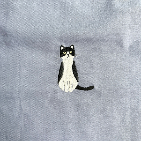 ねこの刺繍エコバック ハチワレ『クリーマ限定 』リバティふちどりポケット付き 4枚目の画像