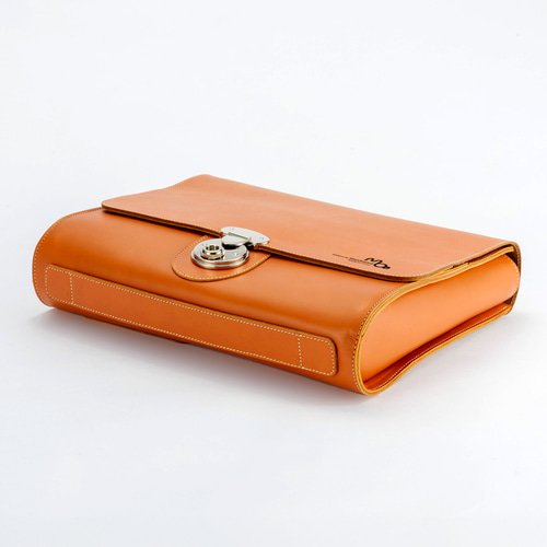 クラッチバッグ 本革 ビジネス A4/B5サイズ メンズ 鍵付きで