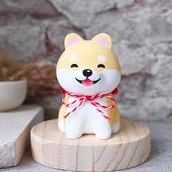 笑顔とかわいい小さな柴犬手作り木製癒しの小さな木彫り人形ペンホルダー文鎮装飾 1枚目の画像