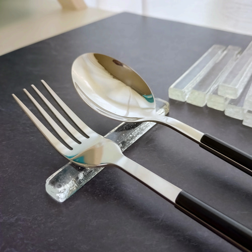 クリアガラスのカトラリーレスト 箸・箸置き 秋ing-glass工房