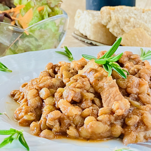 イタリア伝統料理＜レンズ豆と綾豚肉のトマト煮込み＞お祝いギフトフード2024♪ 1枚目の画像
