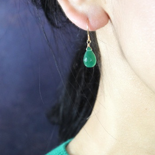 オーストラリアンシヴァアイシェルグリーンカルセドニーピアスチャーム オーストラリアンシヴァアイシェルグリーンカルセドニーピアス