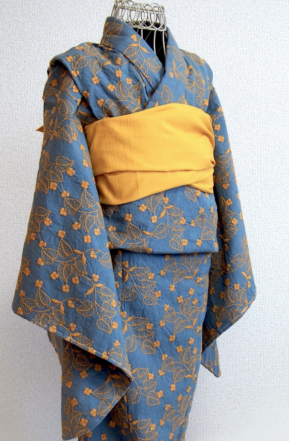 こども浴衣グレー黄色刺繍／木綿(コットン)【キッズゆかた・単の着物・Mサイズ(四つ身)】園児〜小学生★１点ものでお洒落を 3枚目の画像