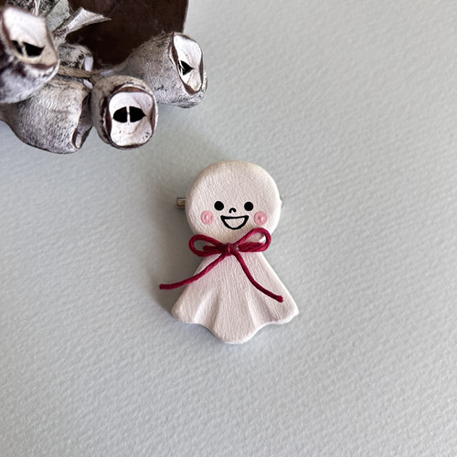 レジン&ワイヤーアクセサリー 蝶々ブローチ ブローチ only one