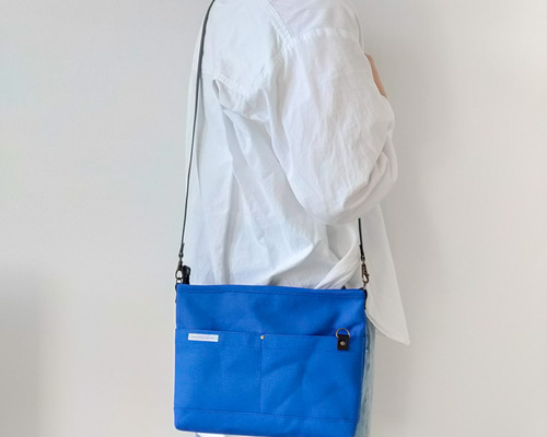 サコッシュショルダーバッグ　B39 シンプルリーフ　ブルーグレー Amazon.co.jp: [FELIQ] ［フェリク］サコッシュバッグ