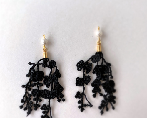 122.frill⚮̈ ミナペルホネン*handmadeピアス/イヤリング* frill⚮̈ ミナペルホネン*handmadeピアス/イヤリング* - メルカリ