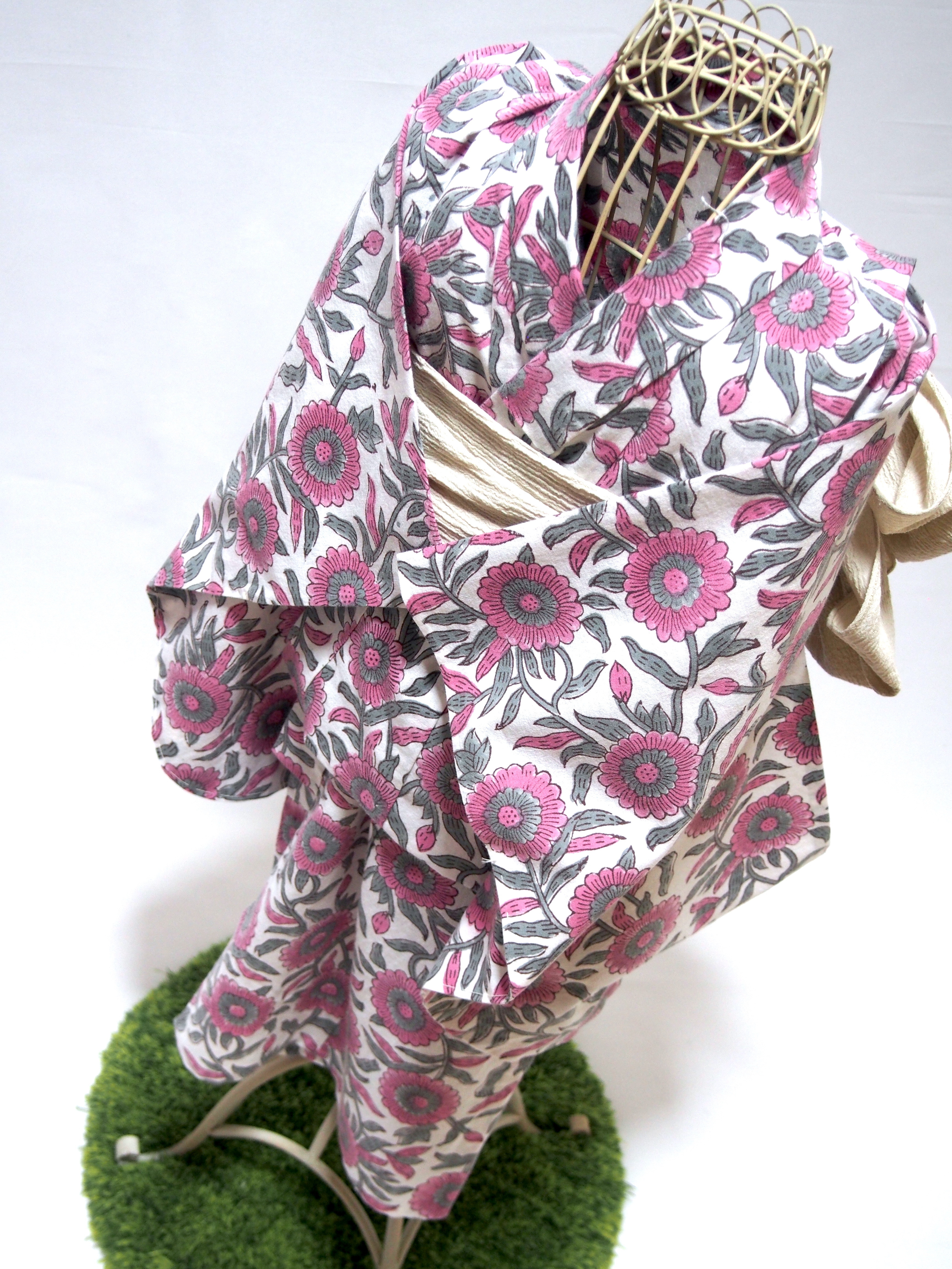 こども浴衣S ／インド綿ブロックプリント花柄ピンク／木綿(コットン)／キッズ浴衣／一つ身／おしゃれ園児〜小学生