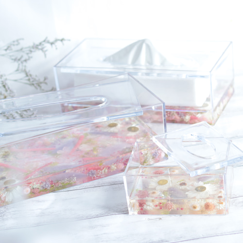小花を閉じ込めて】固まるハーバリウムティッシュケース～ボタニカル