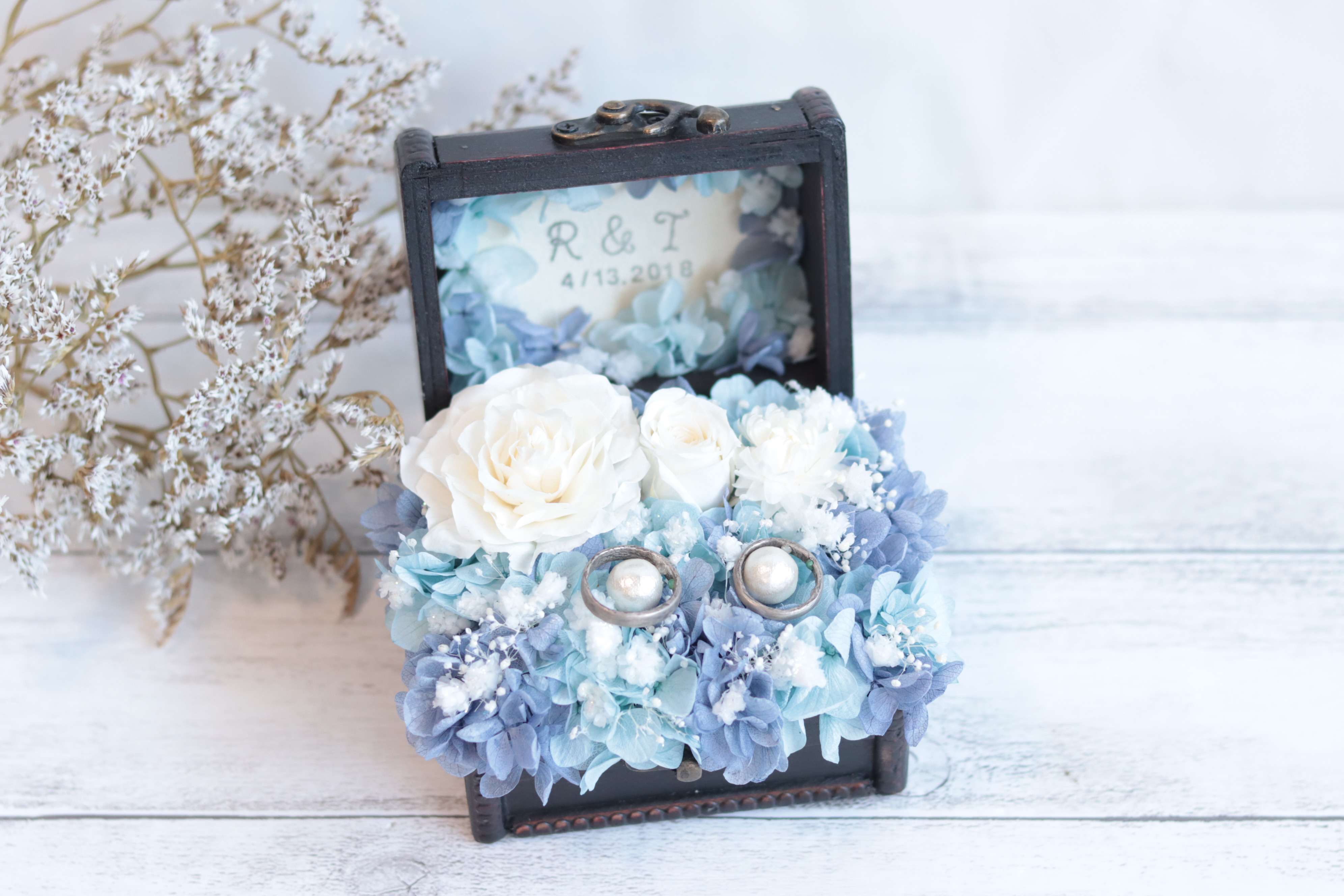 【イニシャル&日付刻印】アンティーク宝箱の海のリングピロー＊大粒コットンパール&プリザーブドフラワー＊カラーオーダーＯＫ