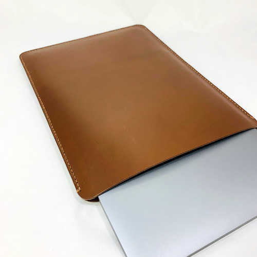 【美品・新品】本革/栃木レザーMacBook13インチ用ケース Amazon.co.jp: 【CYBERGARAGE】タブレットケースカバー・MacBook