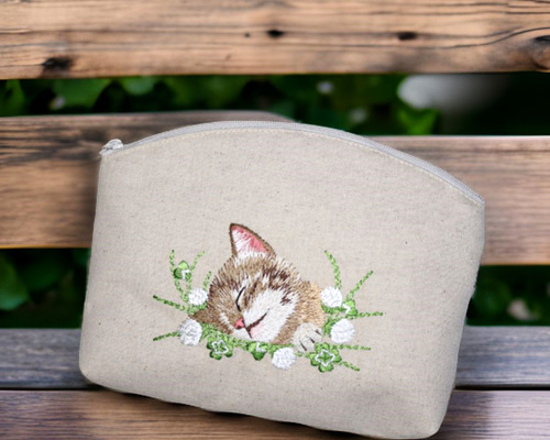 キャット刺繍ポーチ（3カラー） M42-1914｜KANKAN ONLINE SHOP