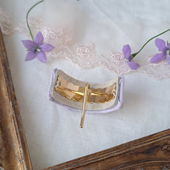 【いつもそばにご機嫌な時間を】　ラベンダーカラー華やかなブーケ刺繍　ポニーフック        Ω 人気・おすすめ｜使いやすい・旅行におすすめ 品質保証 全国発送 在庫限り