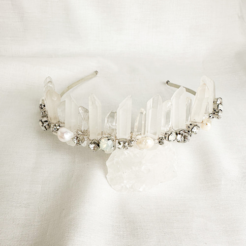 お洒落なオーダーメイド❤️水晶ヘッドアクセ❤️ウェディング ViVi掲載】水晶ティアラ 水晶ヘッドドレス ティアラ – おしゃれ