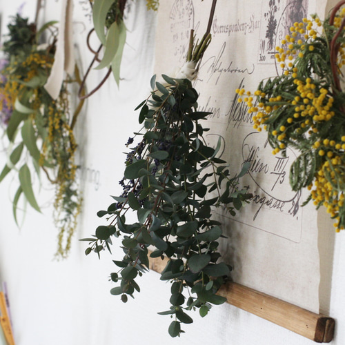 ハンドメイド ドライフラワースワッグ ユーカリ ラベンダー⋆︎*３ ラベンダーとユーカリのスワッグ❁︎ ドライフラワー ナチュラル