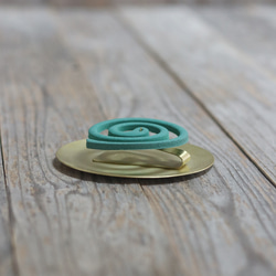 真鍮の小さな蚊取り線香立て 5枚目の画像