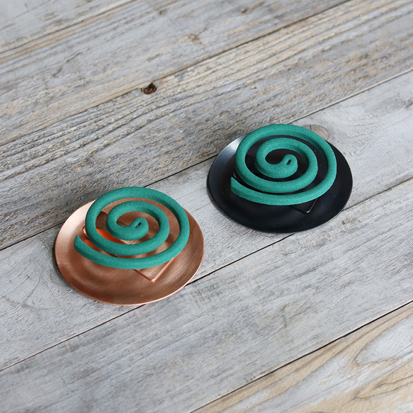 真鍮の小さな蚊取り線香立て 7枚目の画像