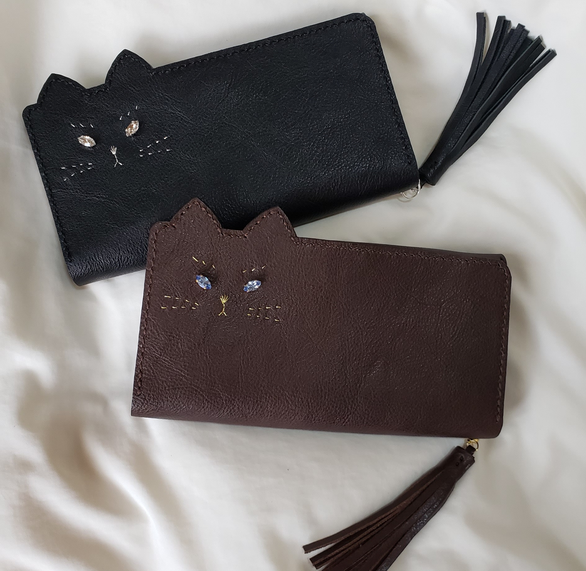 受注制作】ねこのお顔 jewelryver. 大容量 長財布 牛革 黒猫・茶