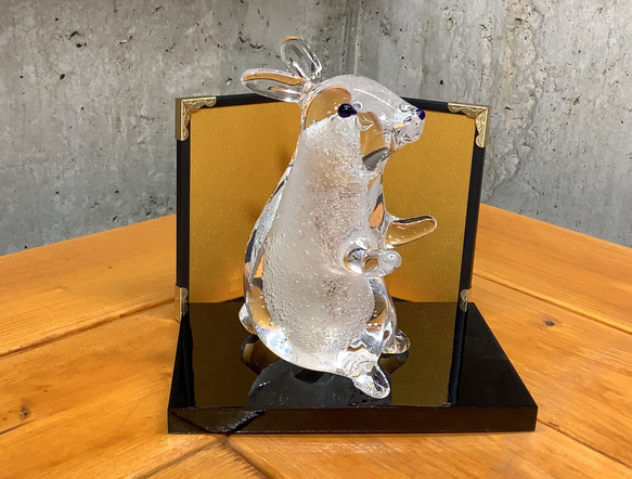 手作りガラス 干支〈兎〉 台座・屏風付き！ その他置物 小樽
