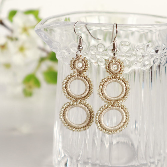 OYA crochet earrings [RING] Beige & Silver 第1張的照片