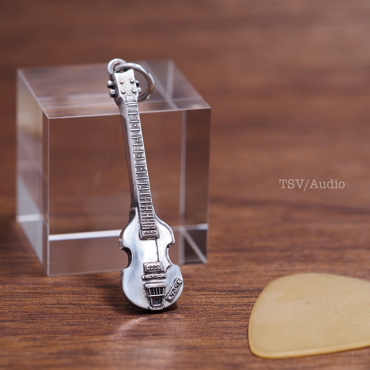 楽器アクセサリー ベースペンダント「バイオリンベース」