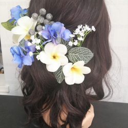 Weddingプルメリアの髪飾り　　プルメリア　アジサイ　カスミソウ 珊瑚 1枚目の画像