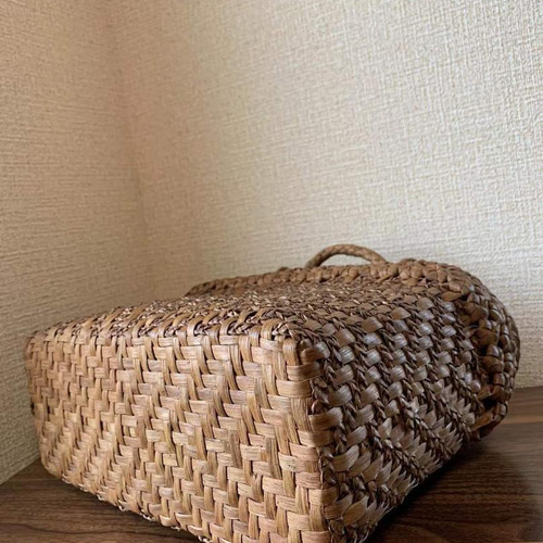 山葡萄 山葡萄籠バッグ 手作り 山葡萄かごバッグ 花編み、三つ