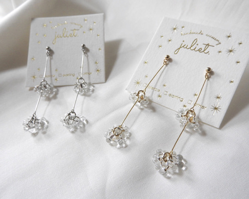 アレルギー対応】揺れる花のクリアビーズピアス ピアス（その他