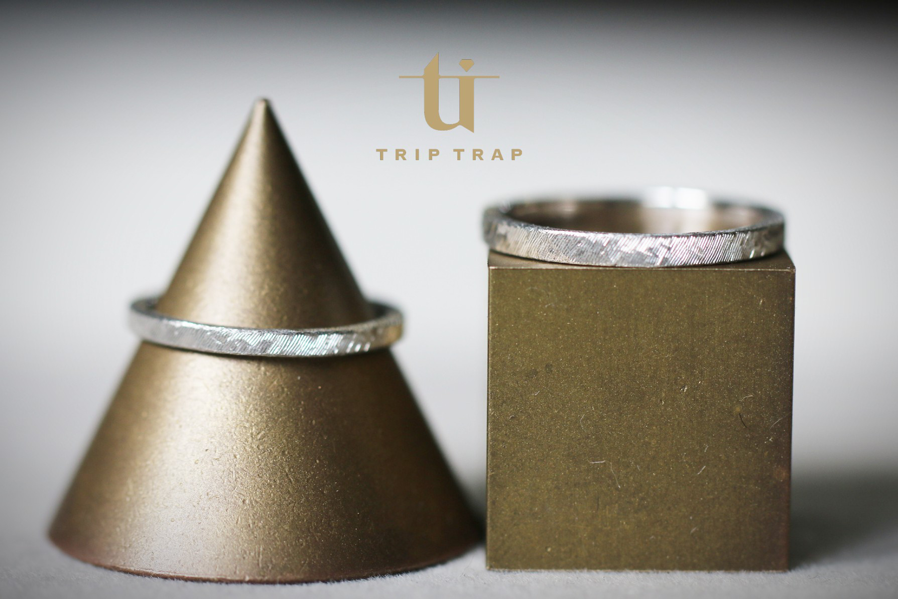 MR1820-02マリッジリング*鍛金【結婚指輪】Pt900ハードプラチナ