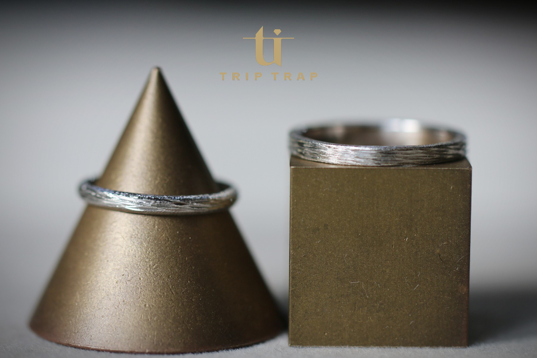 MR1820-05マリッジリング*鍛金【結婚指輪】Pt900ハードプラチナ